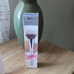 IT Brushes Airbrush Tapered Bronzing Brush